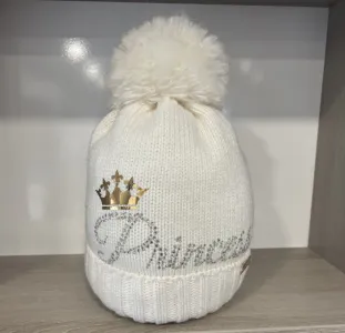Зимна шапка в цвят екрю Princess Trestelle
