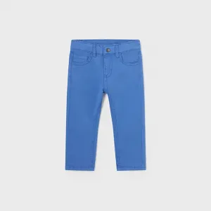 Панталон серж slim fit basic в мастилено синьо за бебе момче Mayoral
