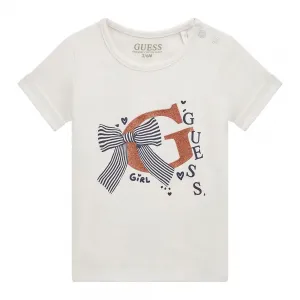 Бяла тениска за бебе момиче с блестящо G, надписи и детайли Guess