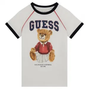 Тениска за момиче в бяло с черни детайли и цветно мече отпред Guess