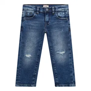 Деним панталон в тъмен нюанс и кръпки за мини момче Guess